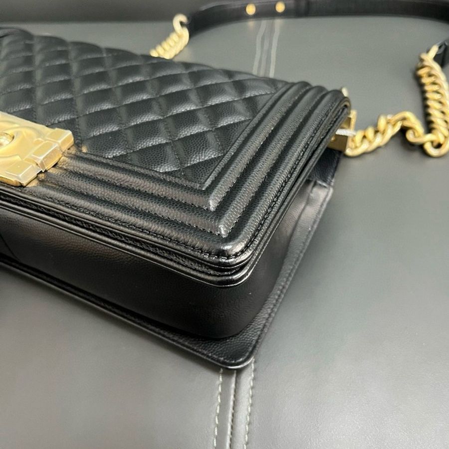 Chanel medium Boy-9