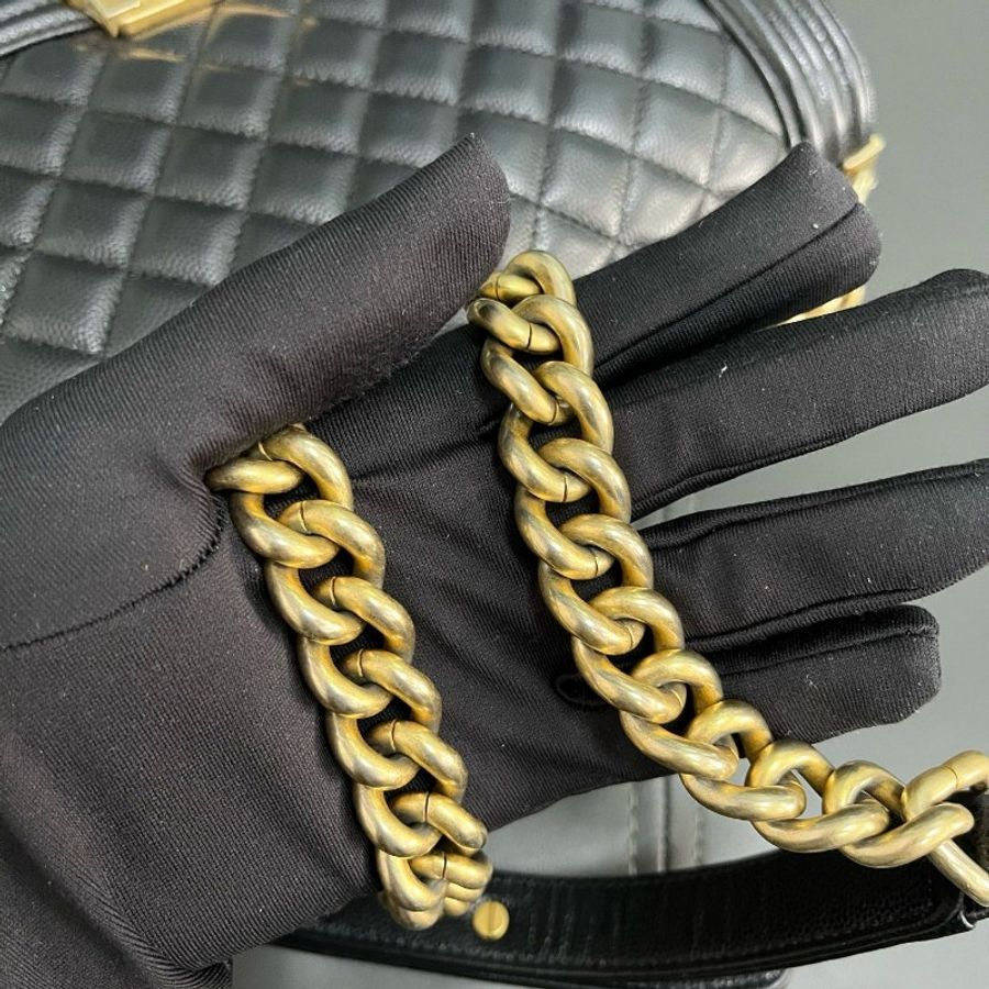Chanel medium Boy-19