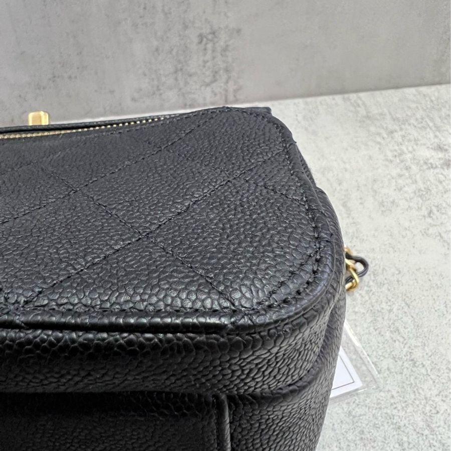 Chanel Flag Bag-3