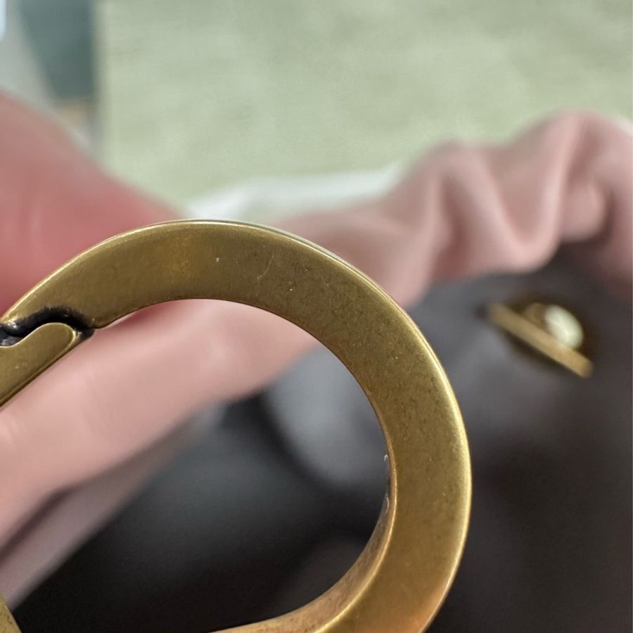 閑置品💫GUCCI GG Marmont 粉色金扣水桶包 斜肩包-13
