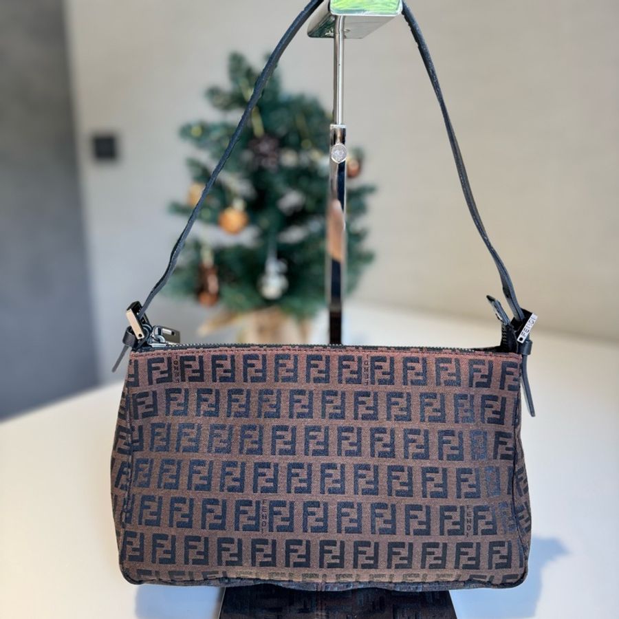 Fendi 摩卡色老花腋下包/手提包-0