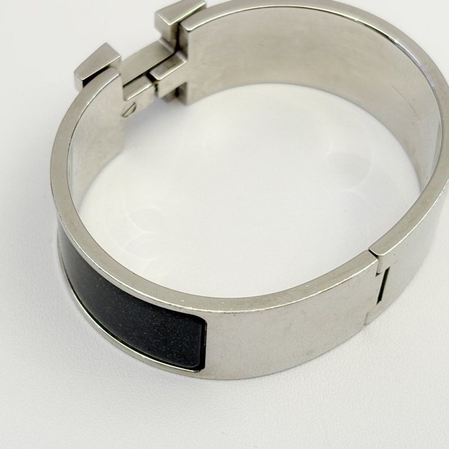 HERMES Clic Clac H Glitter寬版黑亮粉琺瑯手環-11