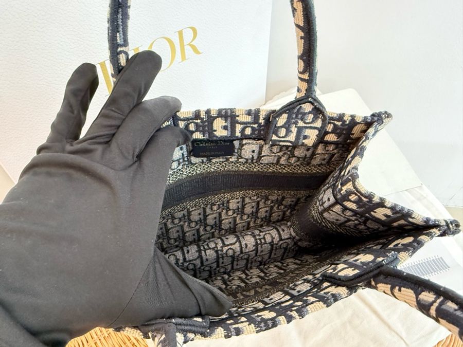 全新DIOR Book Tote Dior Oblique Bag 老花 帆布手提托特包 米棕拚藍色 刺繡小號小型M1265ZRIW_M828-6