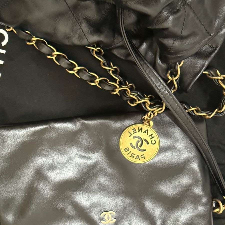 🌺🌺🌺Chanel 22bag  中號，專櫃正品-10