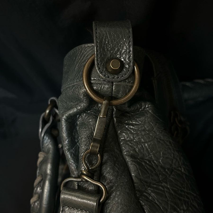 【已售出】Balenciaga Town 小釦灰黑色機車包 巴黎世家-11