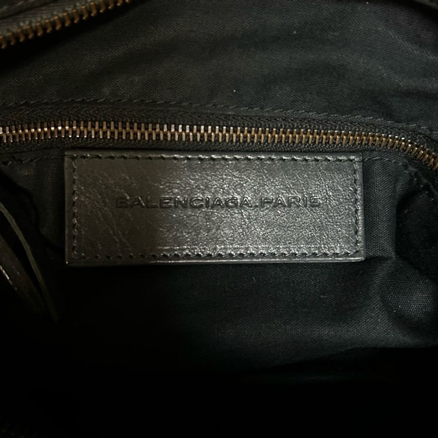 【已售出】Balenciaga Town 小釦灰黑色機車包 巴黎世家-15