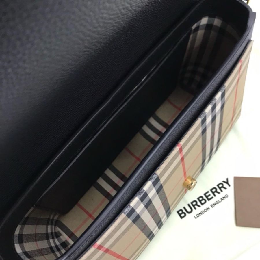 Burberry Note bag black-3