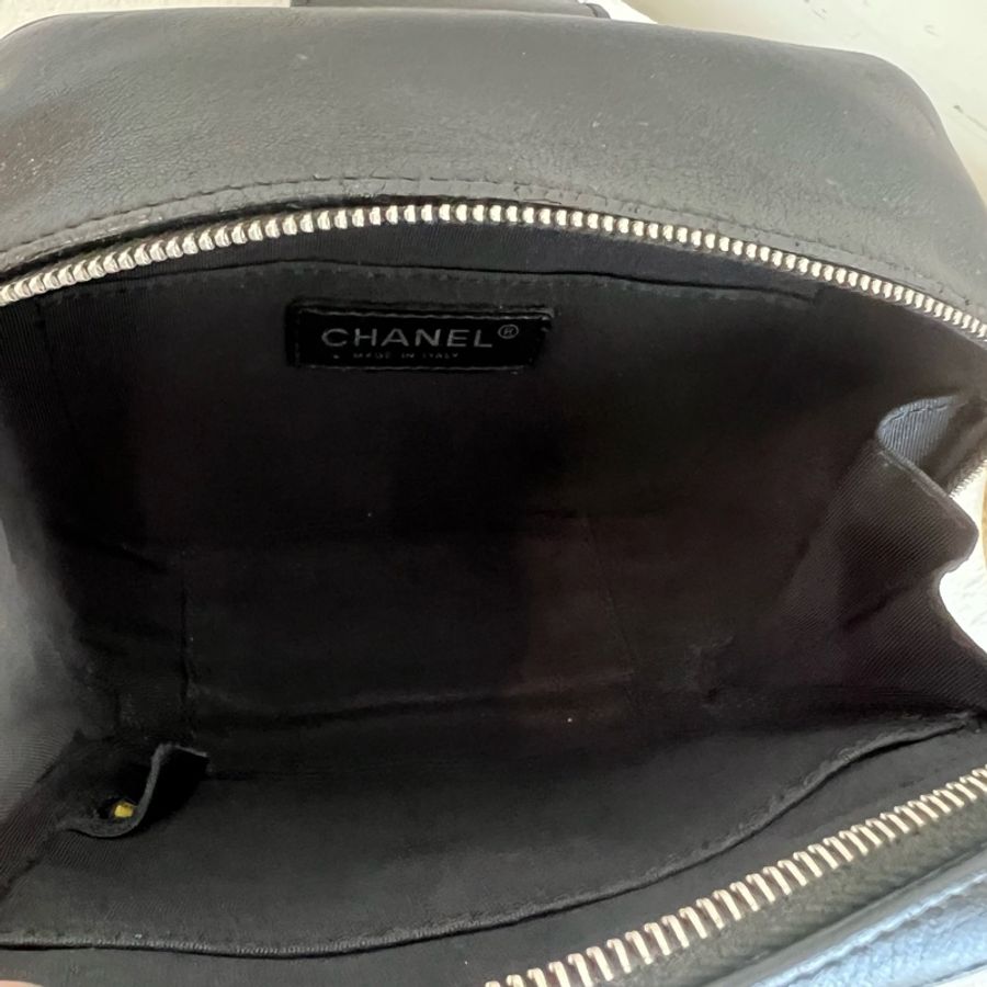ෆ Chanel鴛鴦扣黑色相機包 盒子包-23