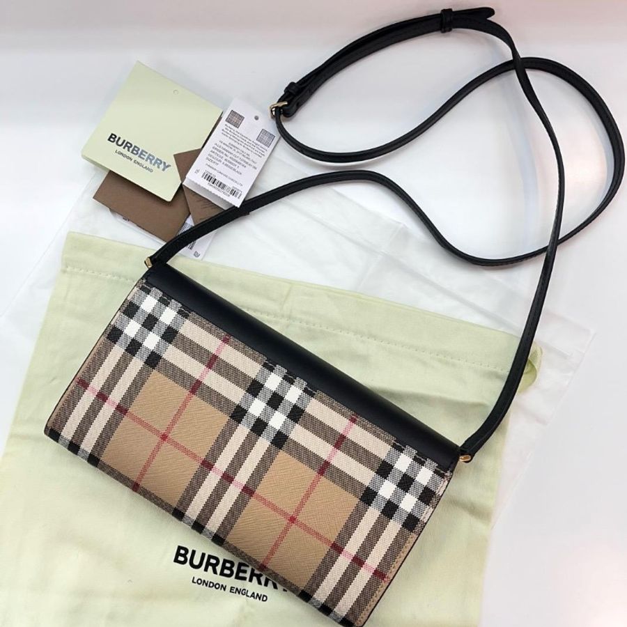 Burberry Hampshire bag-1