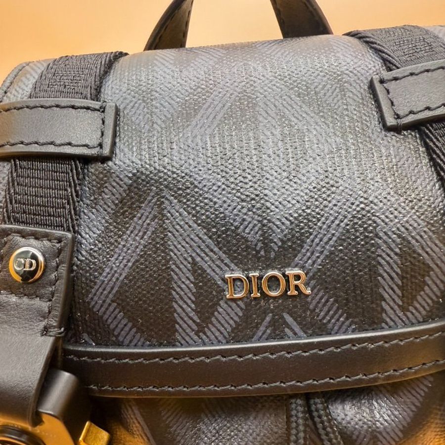 Christian Dior 全新 min 側背包 男款 男女通用款 CD diamond Hit the Road 迷你揹包-4