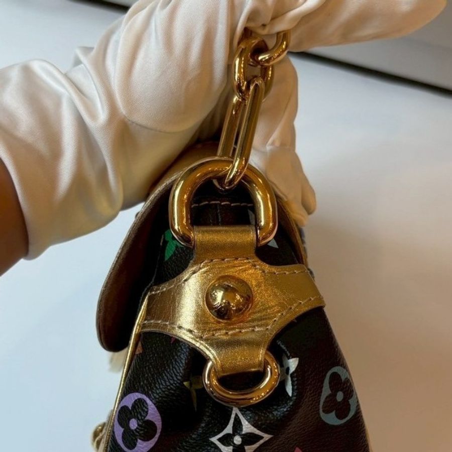 LV 黑彩金釦肩側包-7