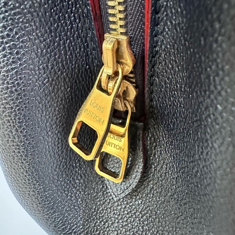 LV 深藍色壓紋montaigne 中號蒙田包-6
