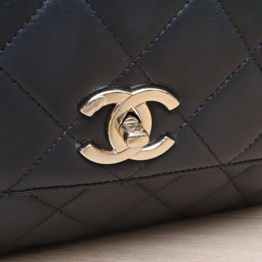 CHANEL(香奈兒) 黑色 30開 淺金扣 Trendy CC 風琴 WOC-5