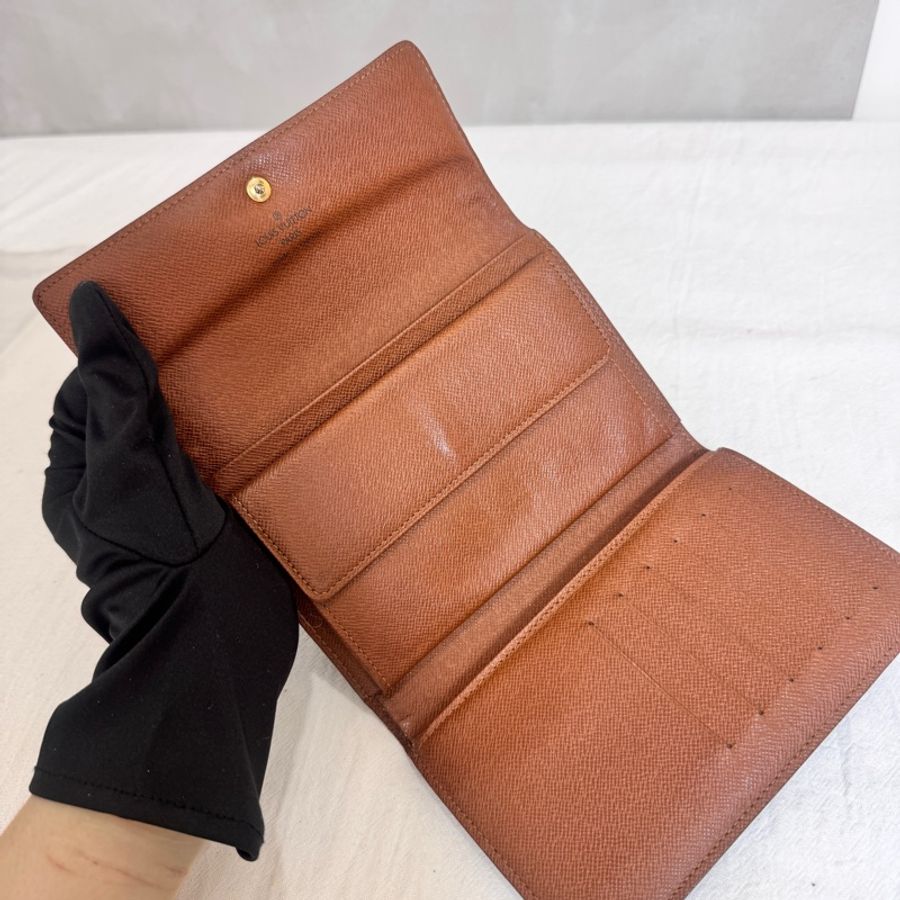 Louis Vuitton 滿版老花中夾-21