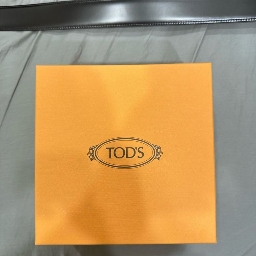 Tod’d皮帶 T字 T Timeless雙面皮革腰帶 黑 酒紅 90-8