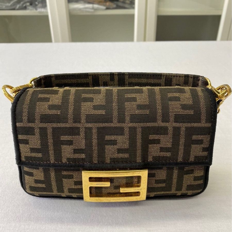 芬迪/Fendi Baguette 8BS017A6V5F17U4 面料:牛皮革/織物-9