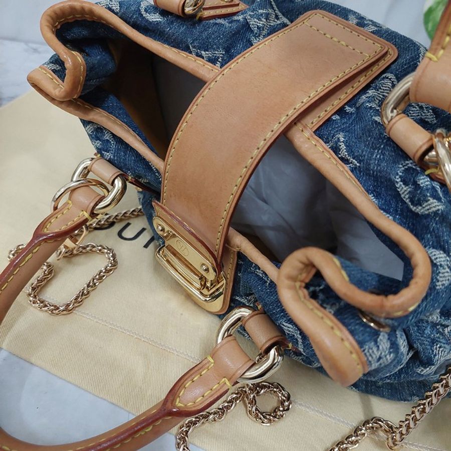 LV M95020  牛仔包🎀現貨實拍🎀 單寧牛仔布手提元寶包~二手-95