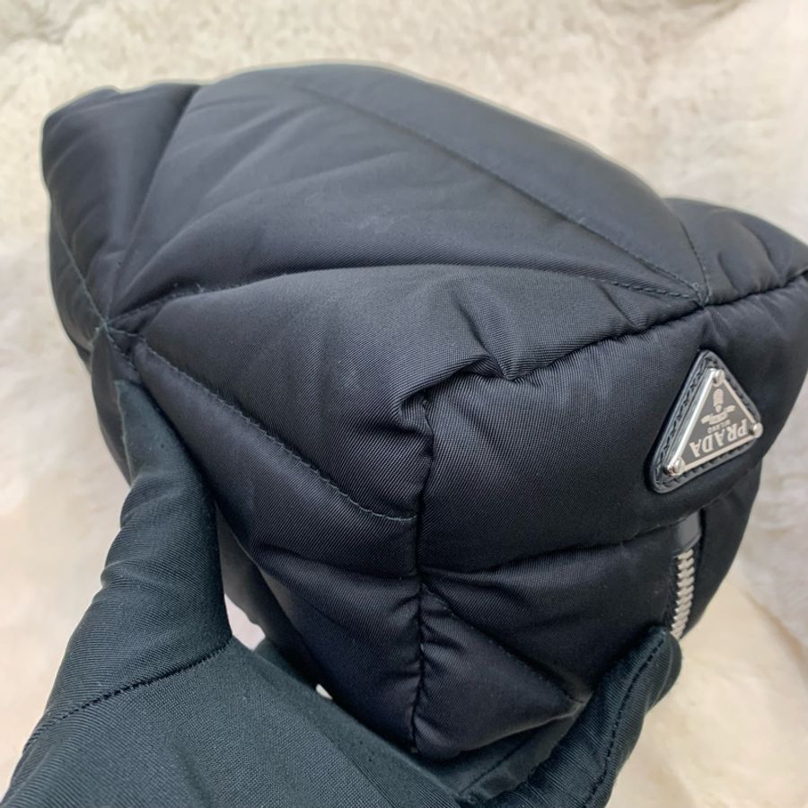 PRADA 黑色手提化妝包 I105WH-17
