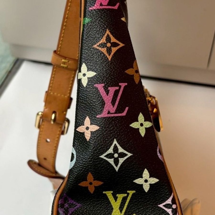 LV 黑彩單肩背牛角包-10