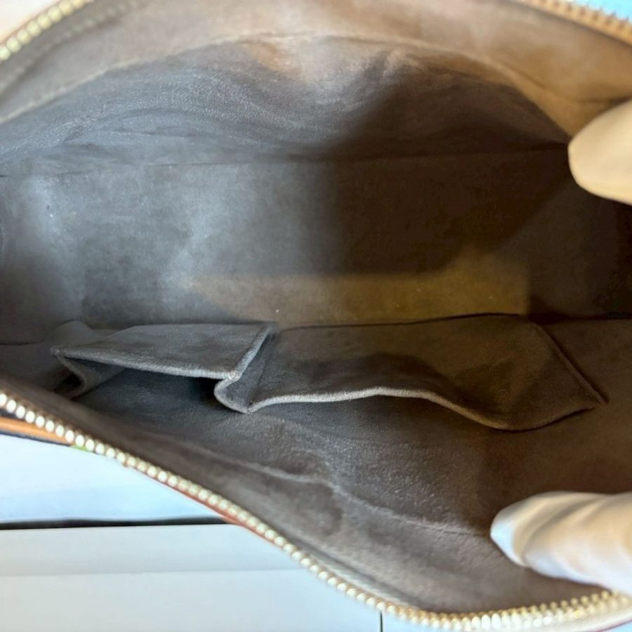 LV 黑彩單肩背牛角包-23