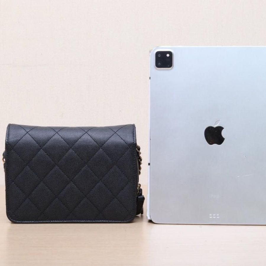 CHANEL(香奈兒) 22C 內拉鏈口蓋包 18cm 黑色 荔枝 晶片開 淺金扣-2