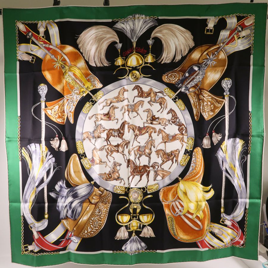 HERMES 絲質Scarf 90X90絲巾-1
