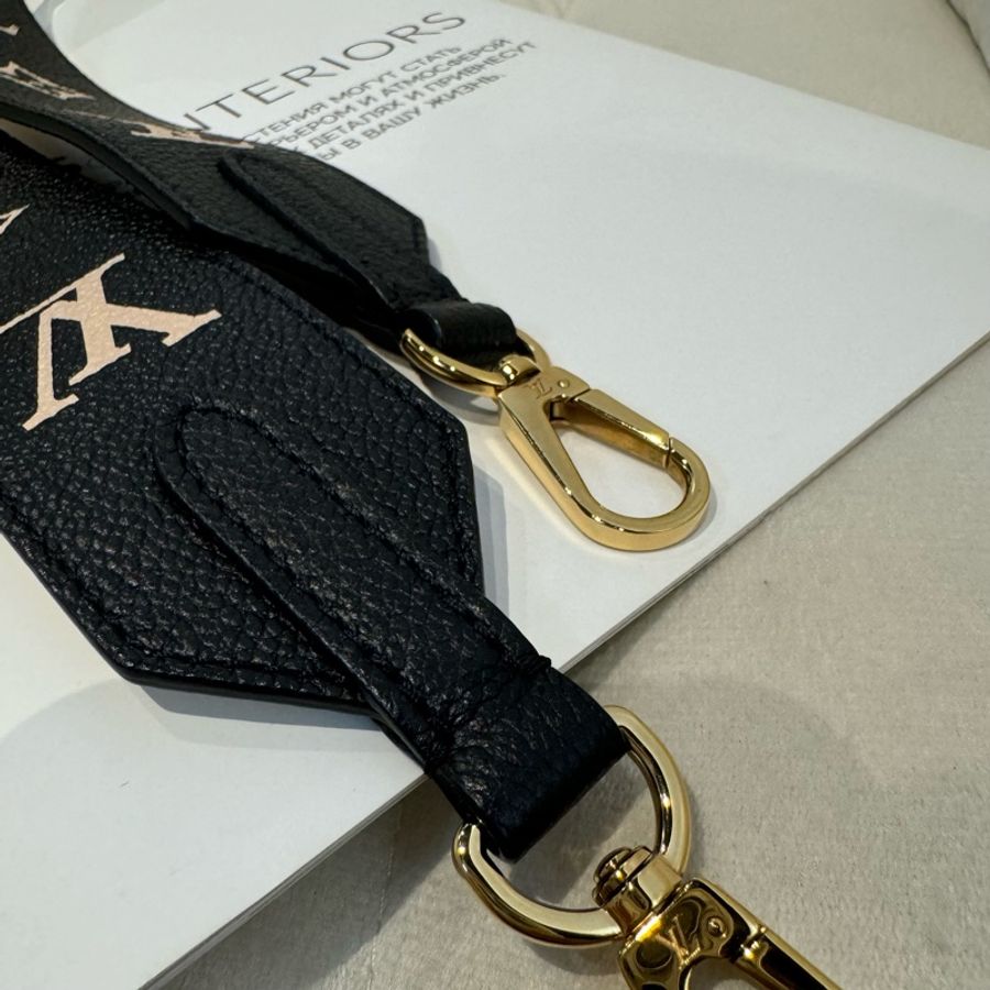 LV Bandouliere 黑色牛皮壓紋背帶（不含包包）-1