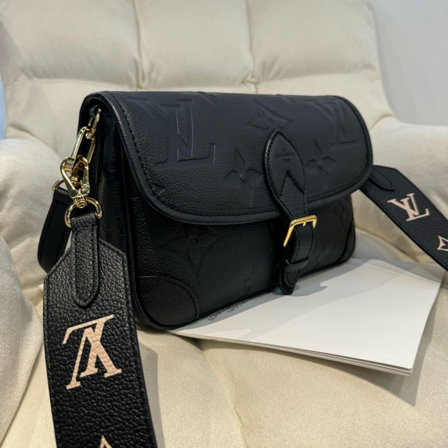 LV Bandouliere 黑色牛皮壓紋背帶（不含包包）-8