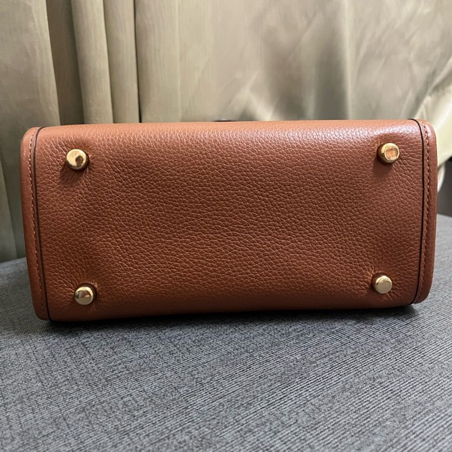 COACH 大圓標C LOGO織布拼牛皮手提/斜背琴譜兩用方包(焦糖配色)-5