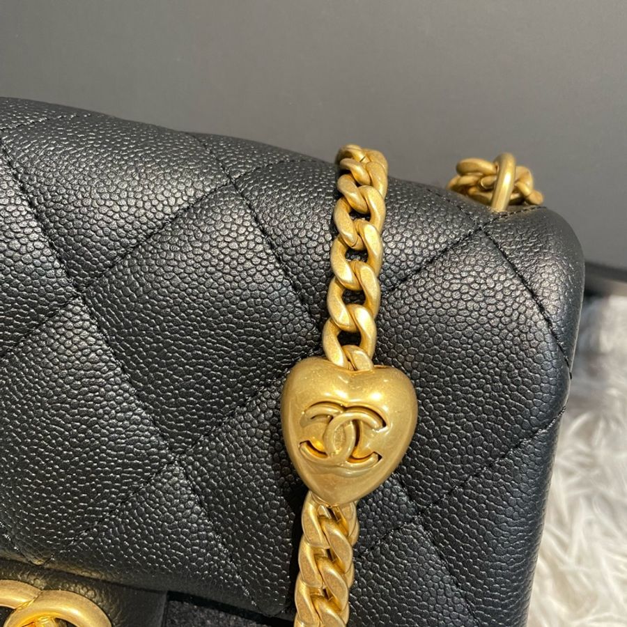 CHANEL 24P愛心方胖20CM-1