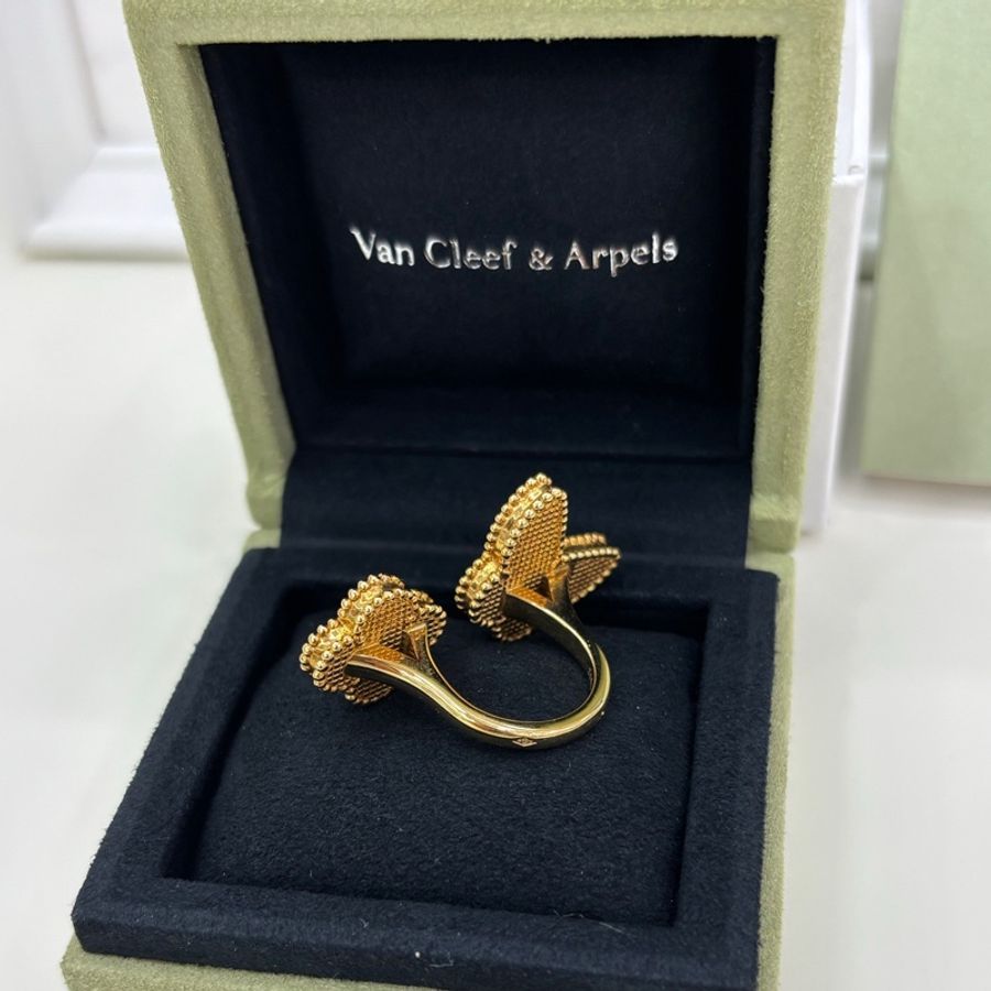 VCA Van Cleef & Arpels 梵克雅寶lucky alhambra 系列 虎眼石 貝母戒指/指間戒 有購證 有證書 48碼,超美蝶戀花显手白-3