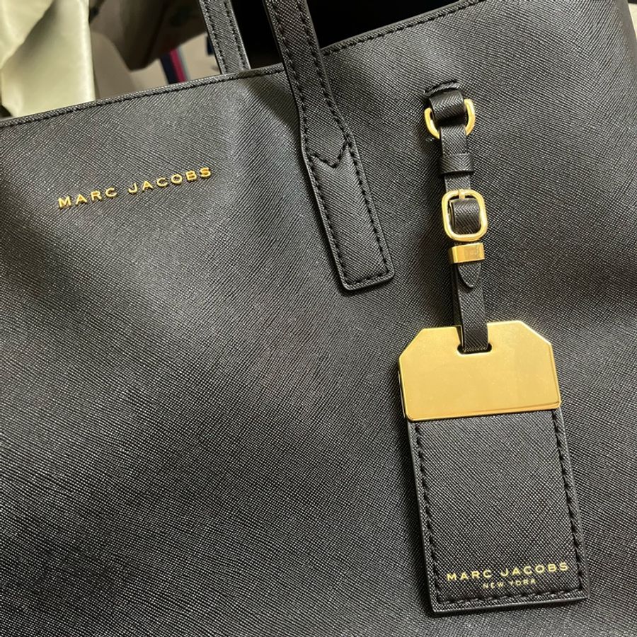 Marc Jacobs 吊牌大托特包-11