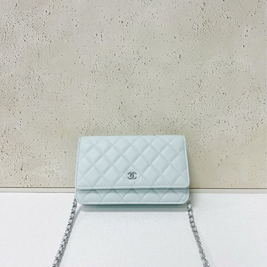 Chanel wallet on chain 發財包 荔枝牛皮粉藍色-0