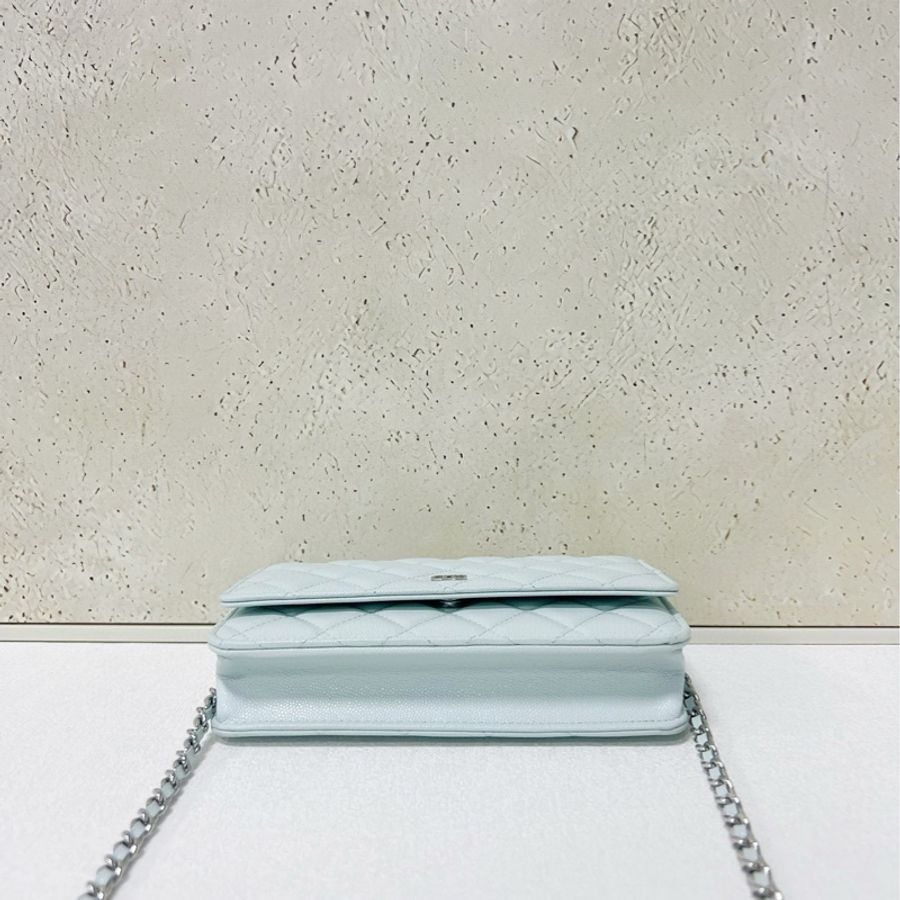 Chanel wallet on chain 發財包 荔枝牛皮粉藍色-4