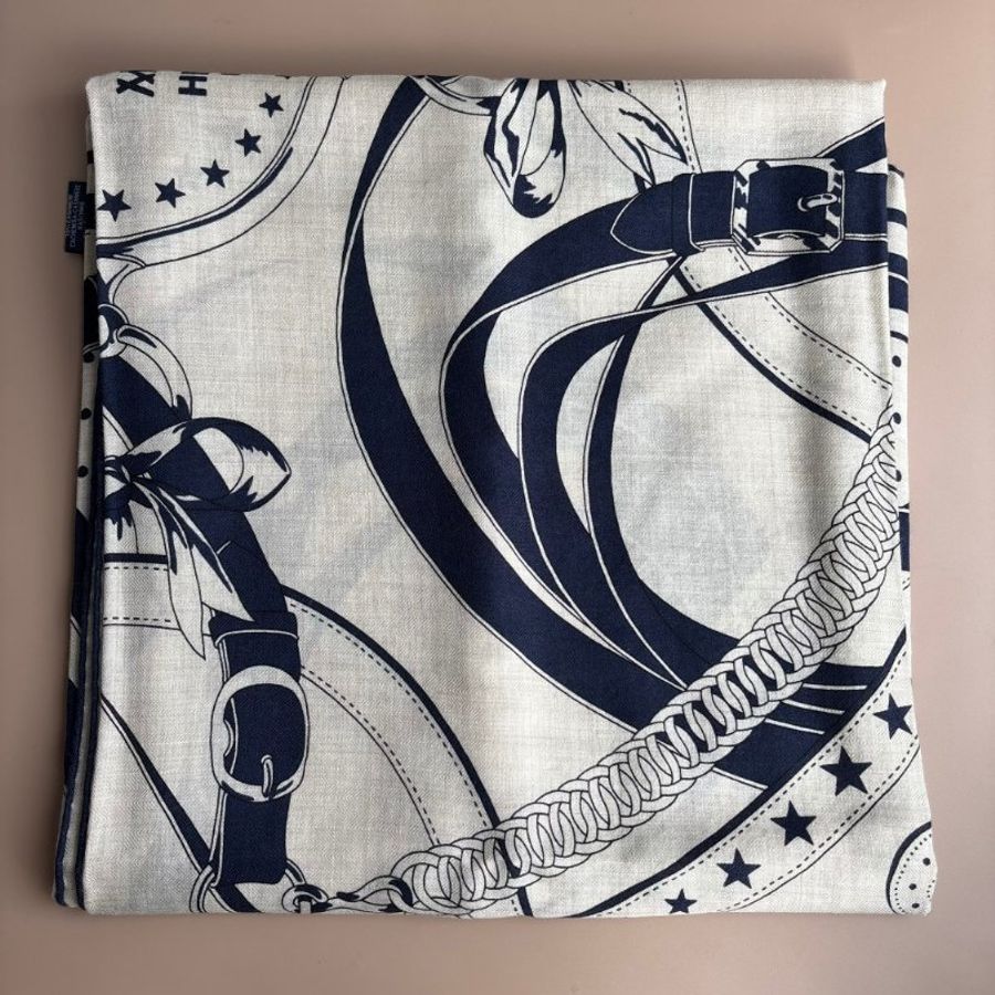 ::HERMES:: 愛馬仕 清晨漫步Bandana 140雙面圍巾 絲巾 披肩 披巾-4