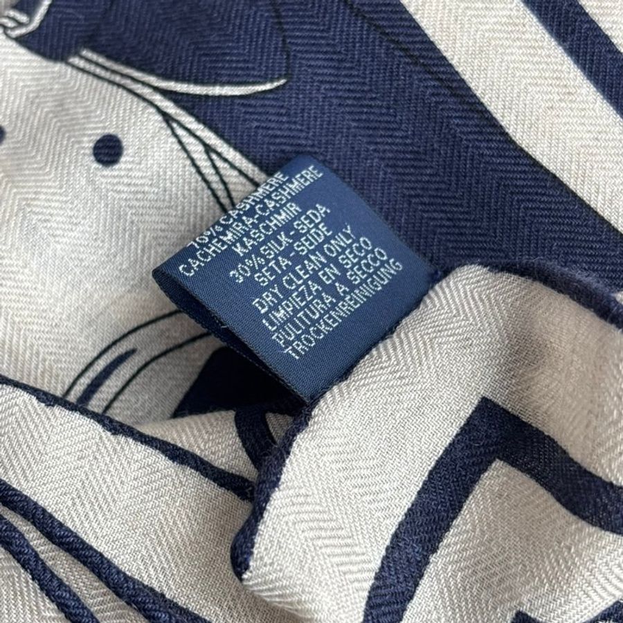 ::HERMES:: 愛馬仕 清晨漫步Bandana 140雙面圍巾 絲巾 披肩 披巾-13