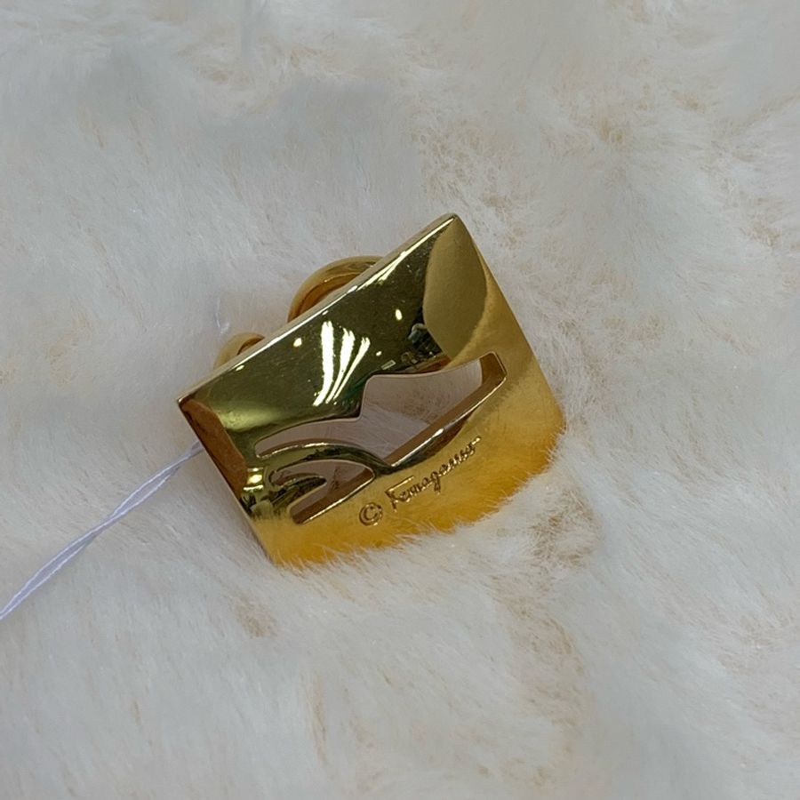 FERRAGAMO 方形絲巾扣 XA086-8