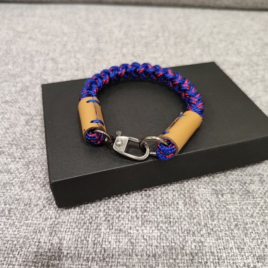 Burberry Logo 閃電藍 夕陽紅 繩結 皮革 手環 鑰匙圈 鑰匙釦 keychain 全新-13