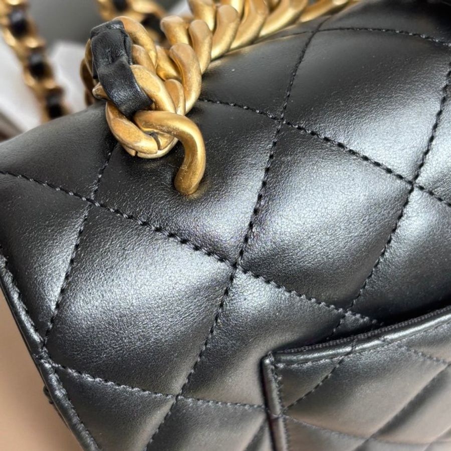 ::CHANEL:: AS4066 黑色皮革口蓋包 霧金鏈斜背包-17