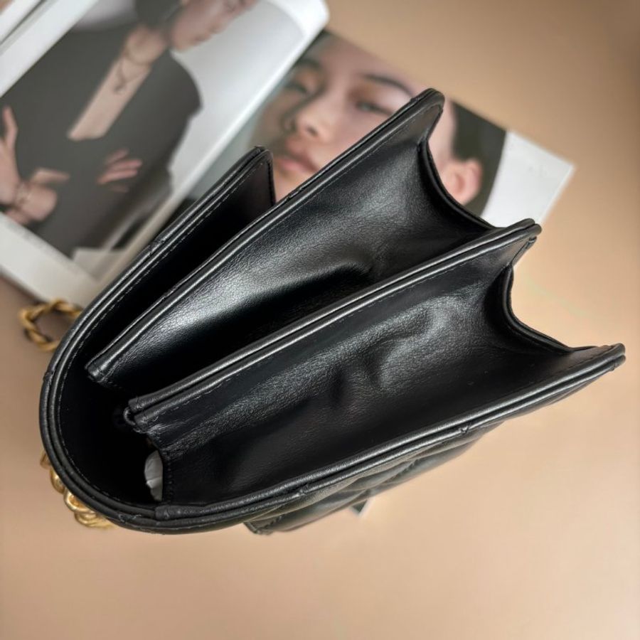 ::CHANEL:: AS4066 黑色皮革口蓋包 霧金鏈斜背包-22