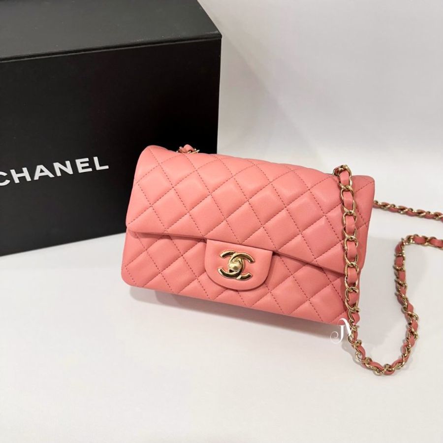 CHANEL 糖果粉羊皮菱格淡金釦 MINICOCO A69900-0
