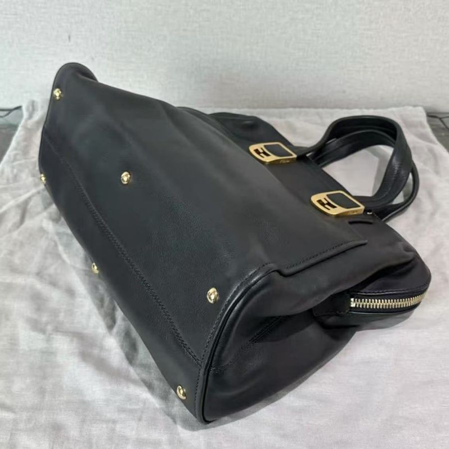 ✨FENDI 黑金手提斜背包38*26*16 99新配件塵袋-2