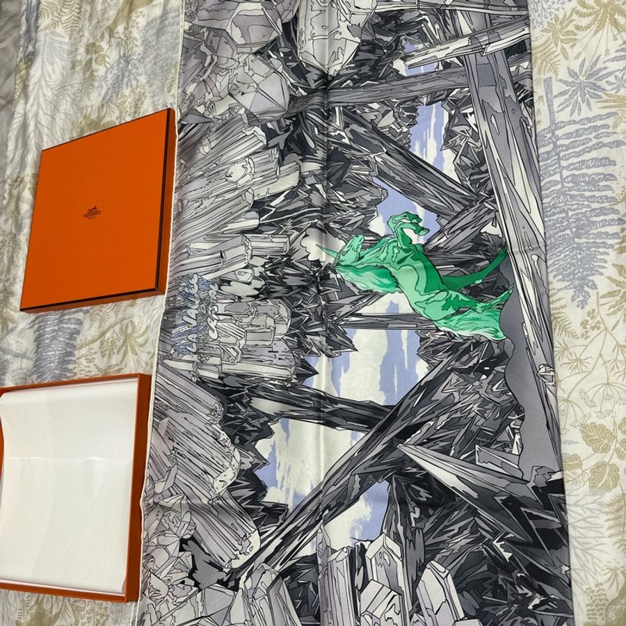 Hermes 水晶之谷 絲巾 大方巾 90x90-1