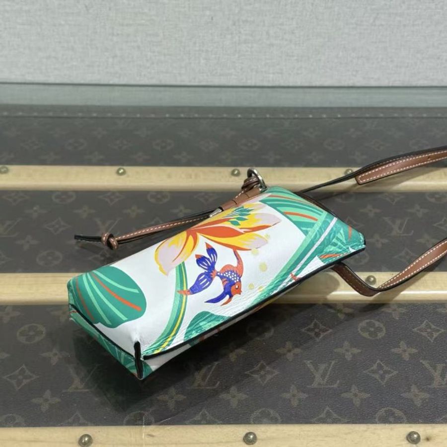 LOEWE gate pocket 花卉限定款薯條包 11.5*19*3.5 98新配件塵袋-2
