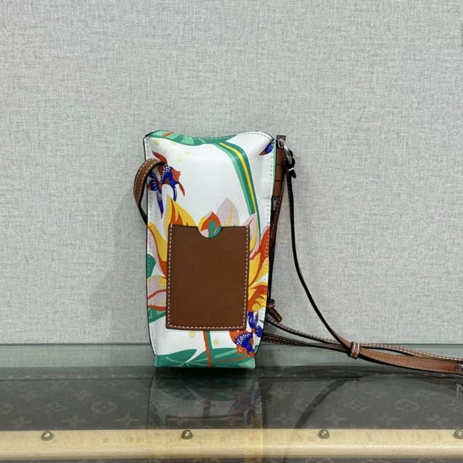 LOEWE gate pocket 花卉限定款薯條包 11.5*19*3.5 98新配件塵袋-4