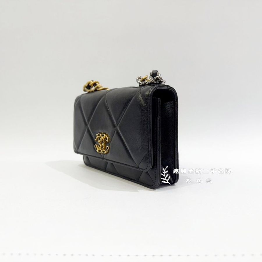CHANEL 19系列黑小羊皮WOC AP0957-2