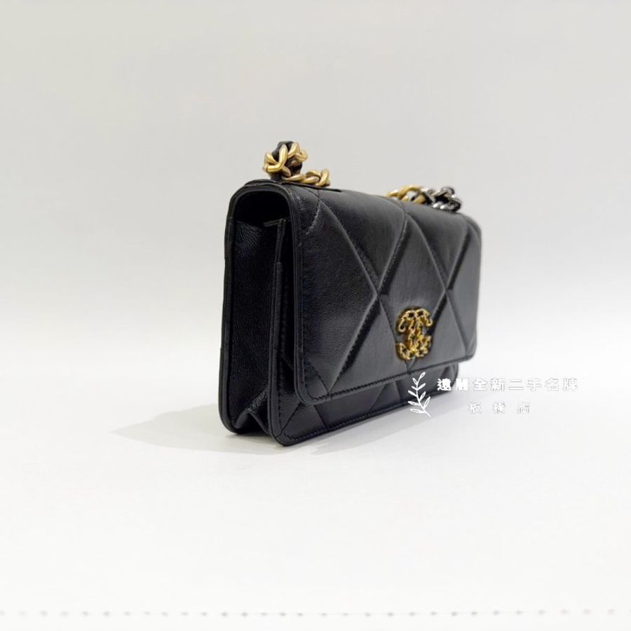 CHANEL 19系列黑小羊皮WOC AP0957-3
