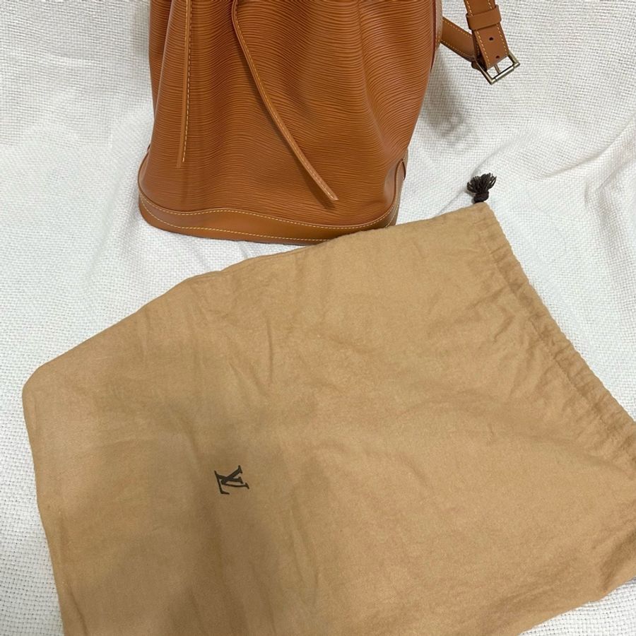 Louis Vuitton絕版水波紋Epi皮革 大水桶包 LV焦糖棕-16