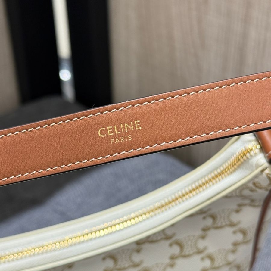 近新 CELINE TRIOMPHE Ava 老花白色帆布拼焦糖皮革金釦腋下包 彎月包 肩背包-9