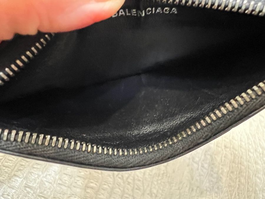 Balenciaga 黑牛皮鱷魚壓紋4卡零錢袋-6